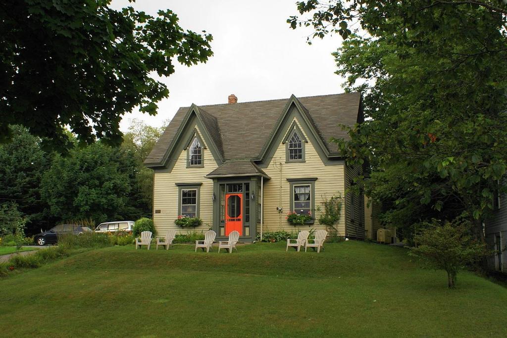 Fisherman'S Daughter B&B Mahone Bay Exterior photo