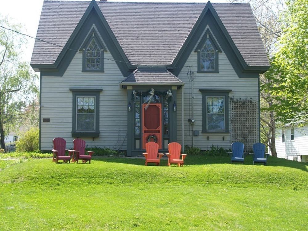 Fisherman'S Daughter B&B Mahone Bay Exterior photo